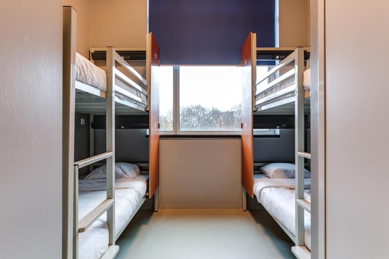 Clinknoord Hostel Amsterdam Exterior photo