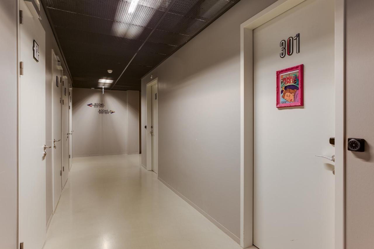 Clinknoord Hostel Amsterdam Exterior photo