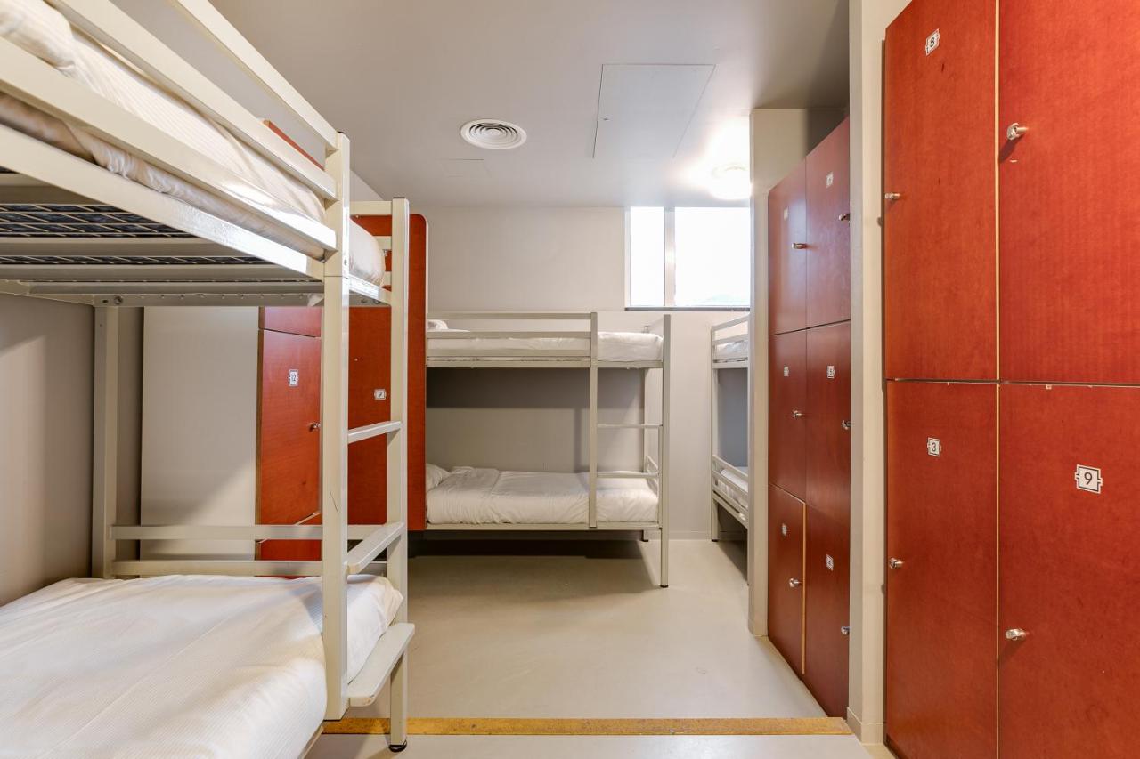 Clinknoord Hostel Amsterdam Exterior photo